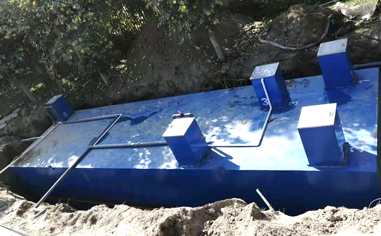 新疆阿克蘇地區(qū)污水處理項目設備安裝現(xiàn)場(圖4)