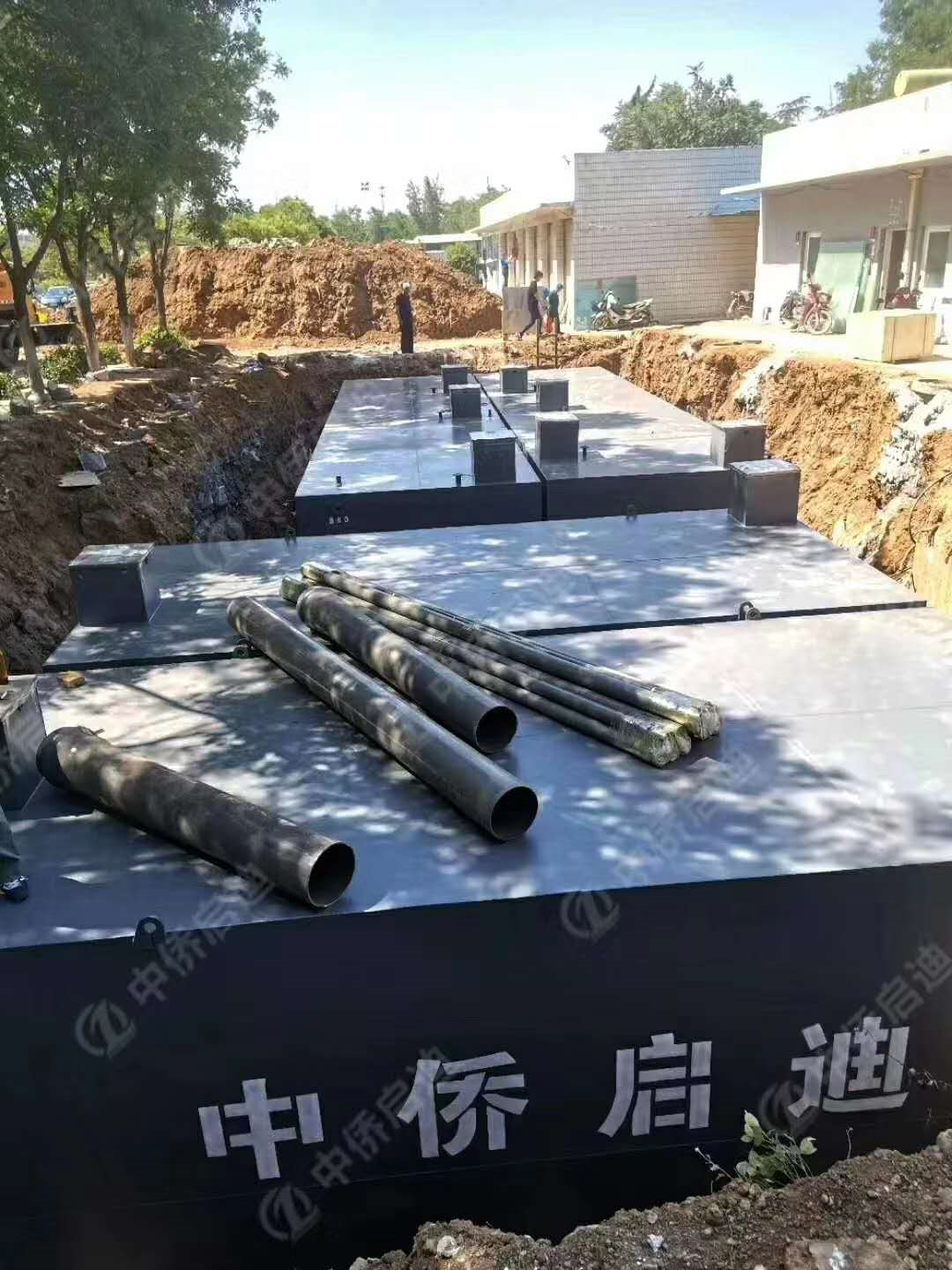 濟(jì)南明水眼科醫(yī)院一體化污水處理設(shè)備安裝現(xiàn)場(圖1) 濟(jì)南明水眼科醫(yī)院一體化污水處理設(shè)備安裝現(xiàn)場(圖1)